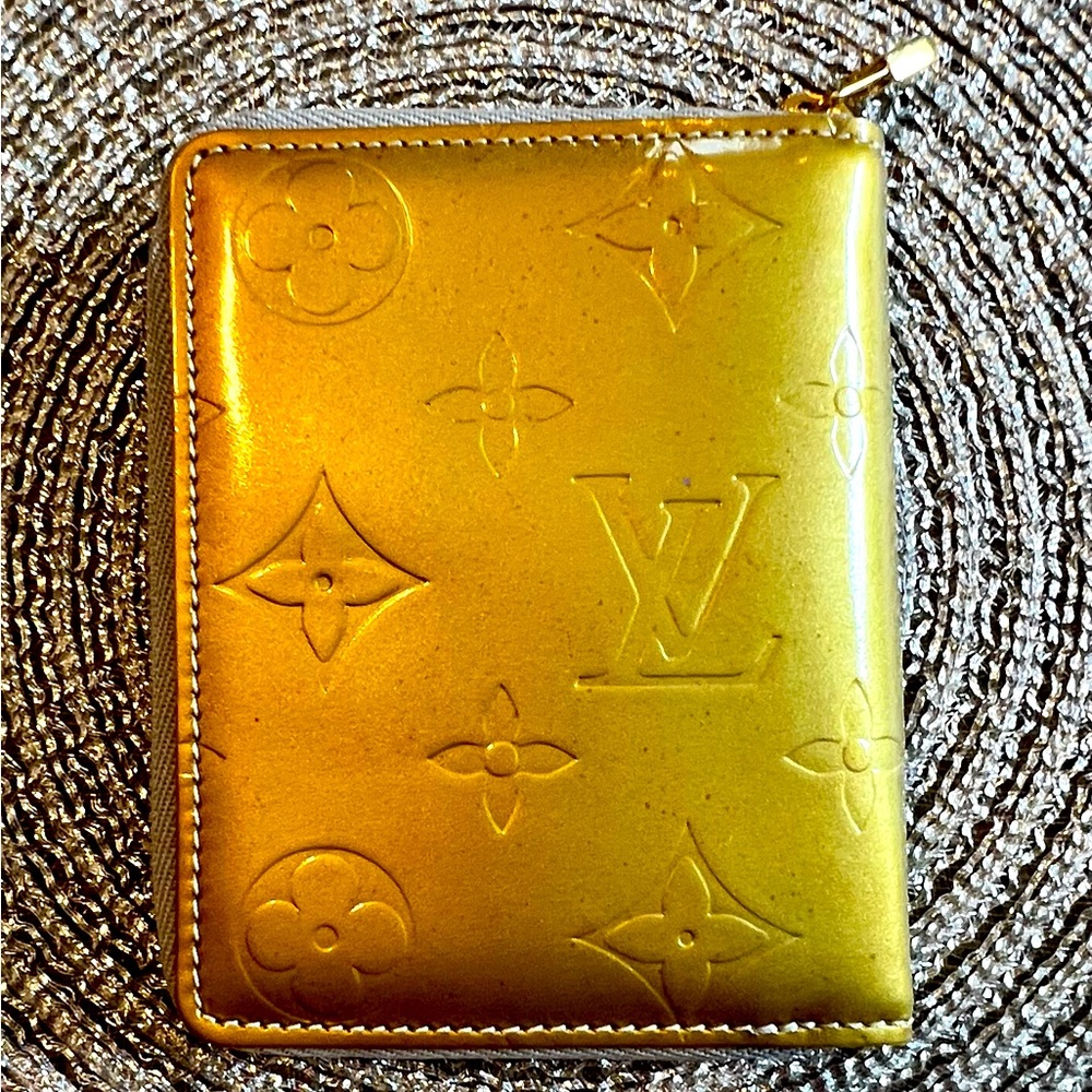 Authentic Louis Vuitton Vernis Leather Compact Zip Around Wallet EUC - Picture 2 of 12